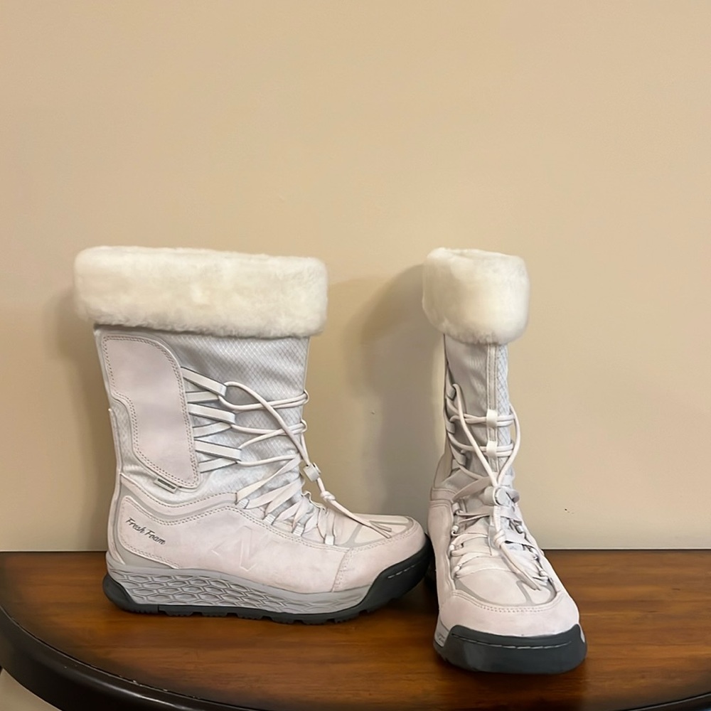 New Balance Fresh Foam Boots